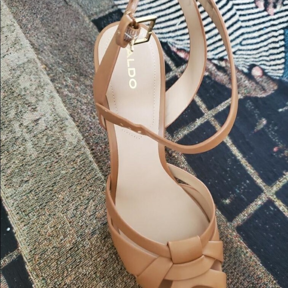 Sexy sexy shoe for anytime wear!!!